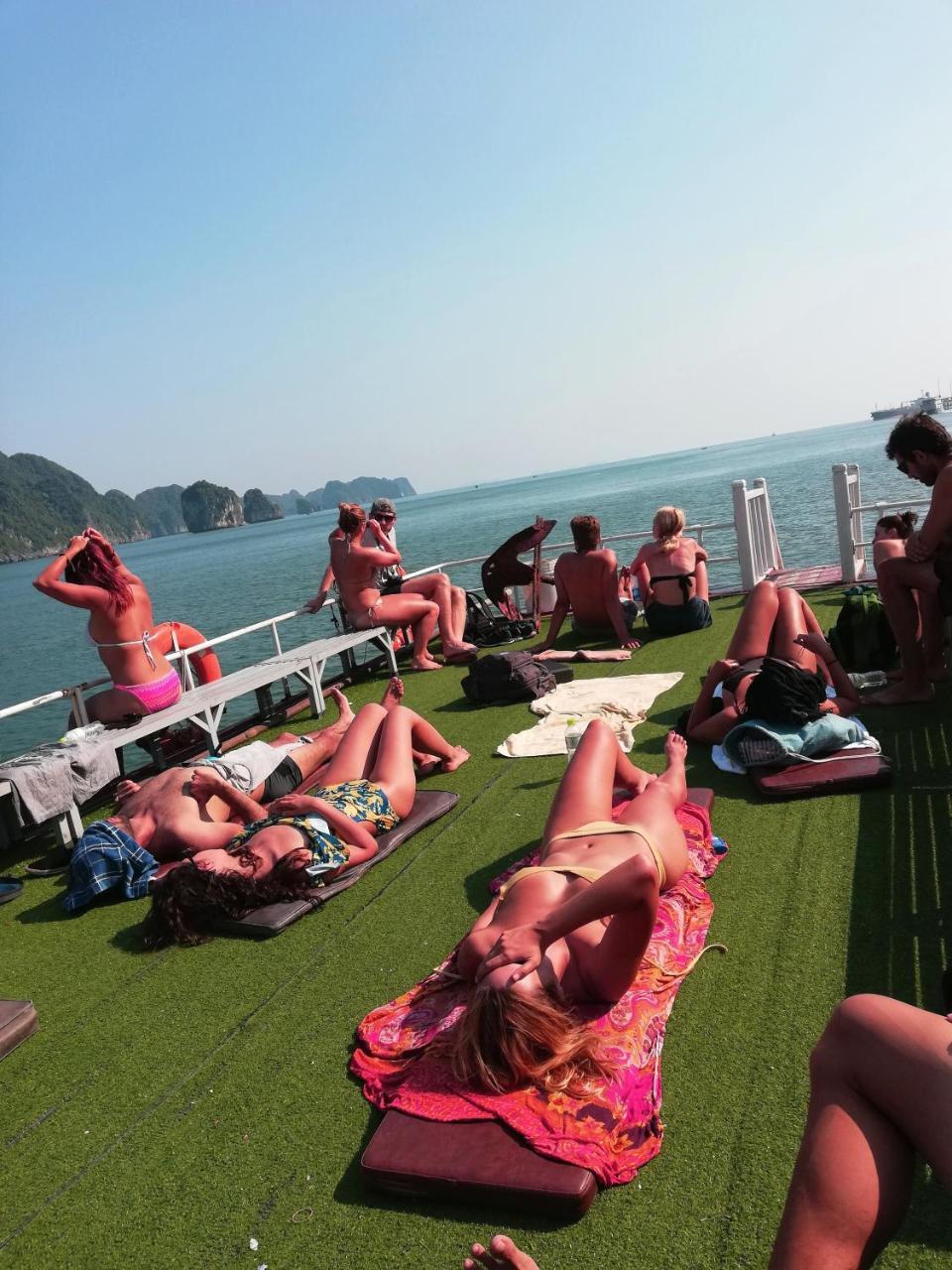 Full Moon Party Hotel Hai Phong Eksteriør billede