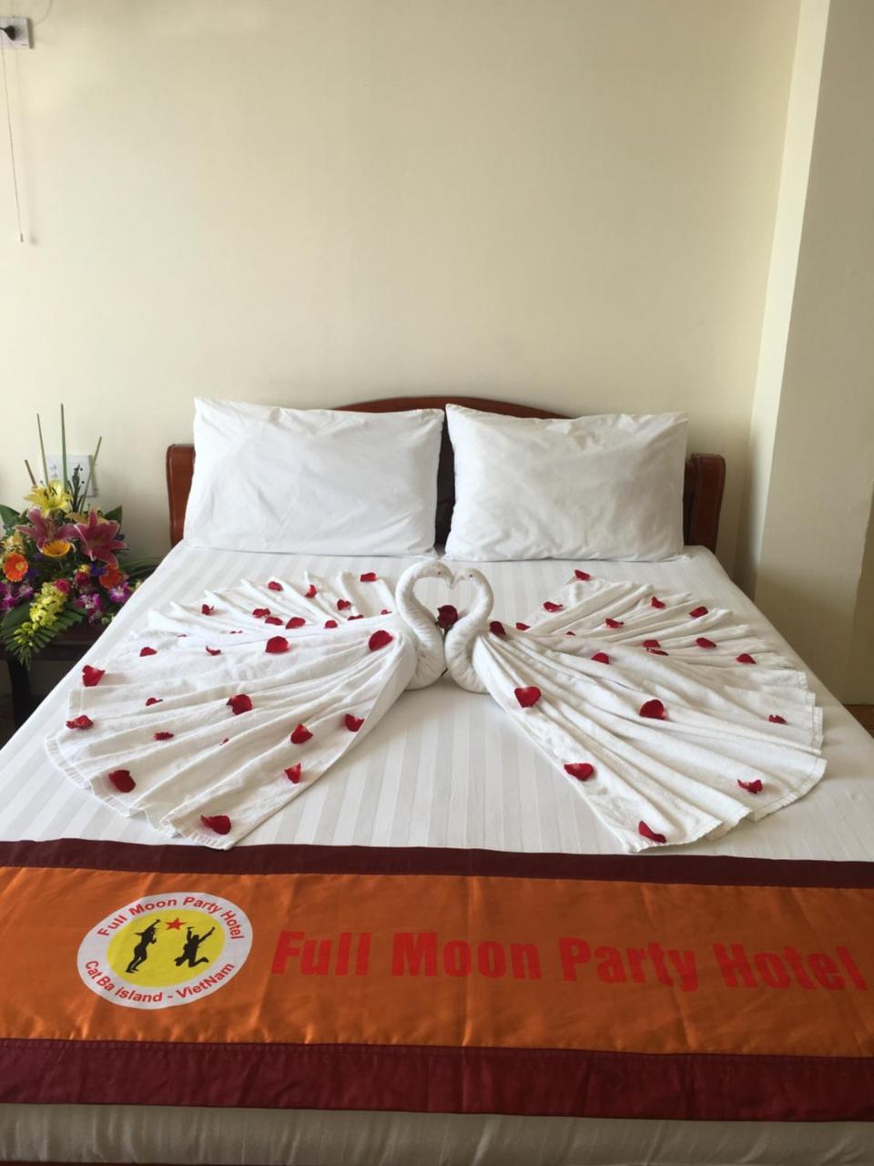 Full Moon Party Hotel Hai Phong Eksteriør billede